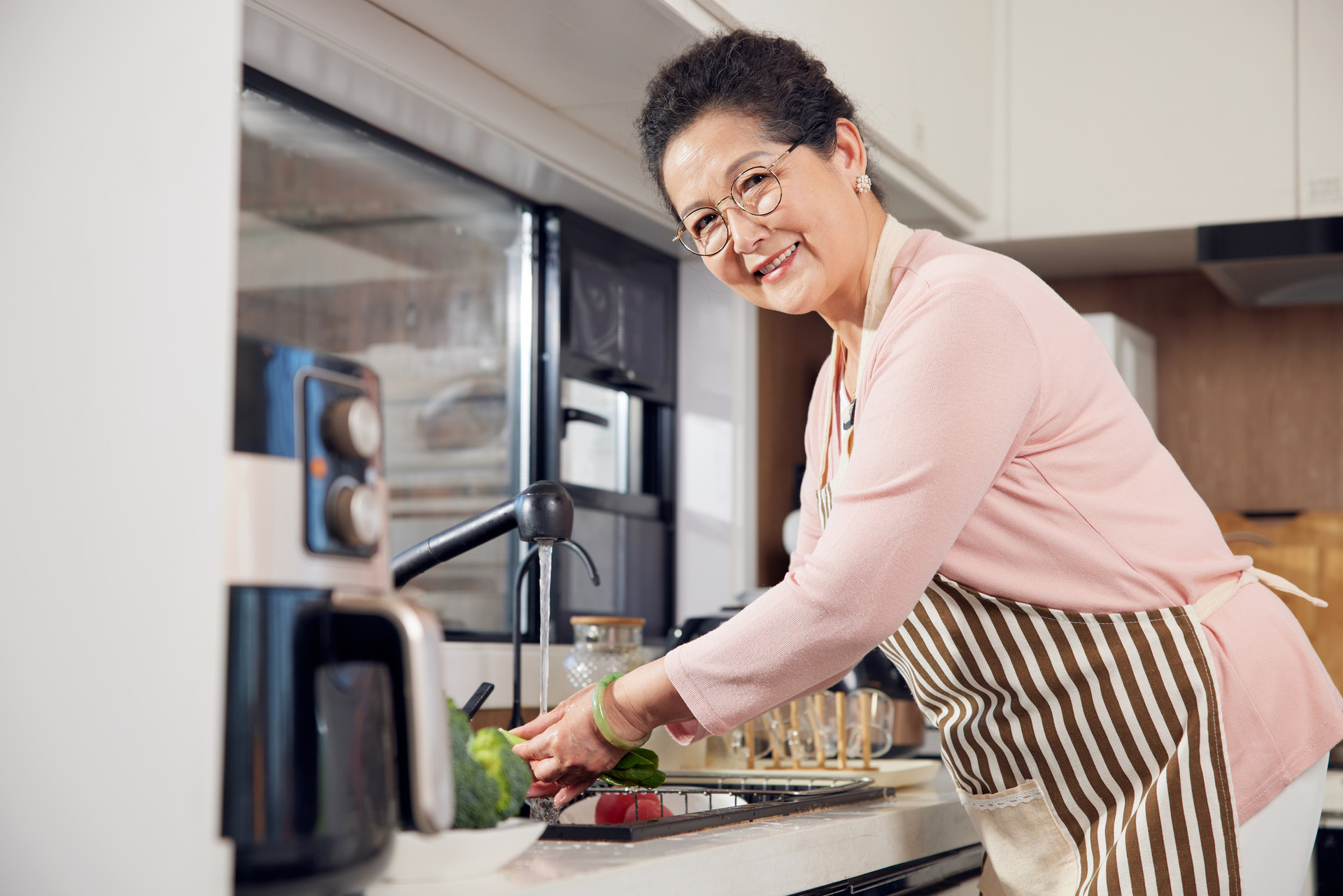 家政保洁服务上门电话，让您轻松享受清洁生活