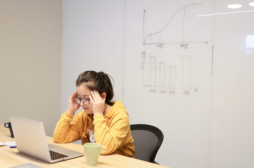 《李婉如的梦想启航：一位家政创业者的不凡之旅》