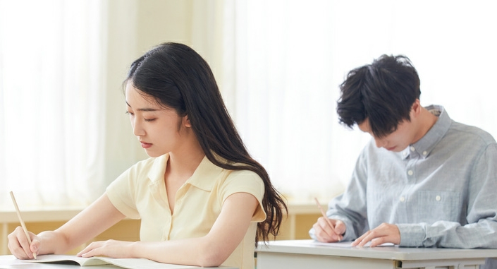 《励志典范！常州大学李同学凭借智慧与努力，实现校园年入10万》