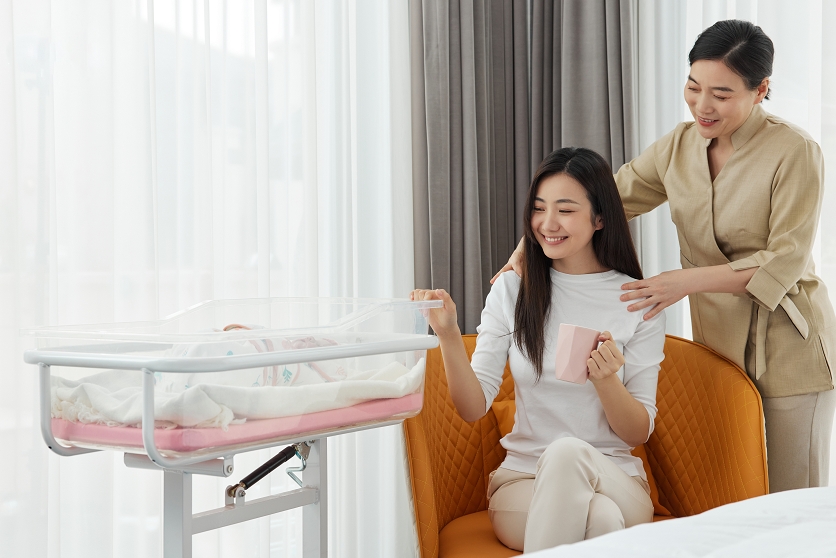 《揭秘！李姐如何在家政行业，无学历无技术也能年入二十万+》